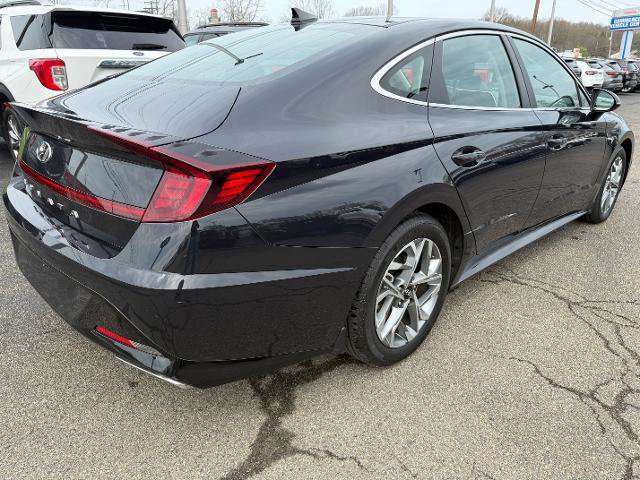Used 2023 Hyundai Sonata SEL w/ Preferred Accessory Package image 4