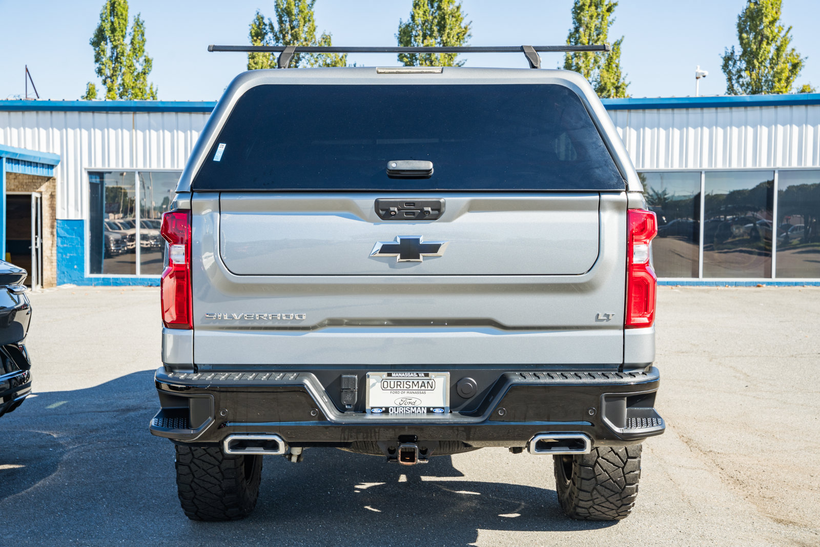 Used 2023 Chevrolet Silverado 1500 LT Trail Boss w/ LT Trail Boss Premium Package AWD/4WD image 5