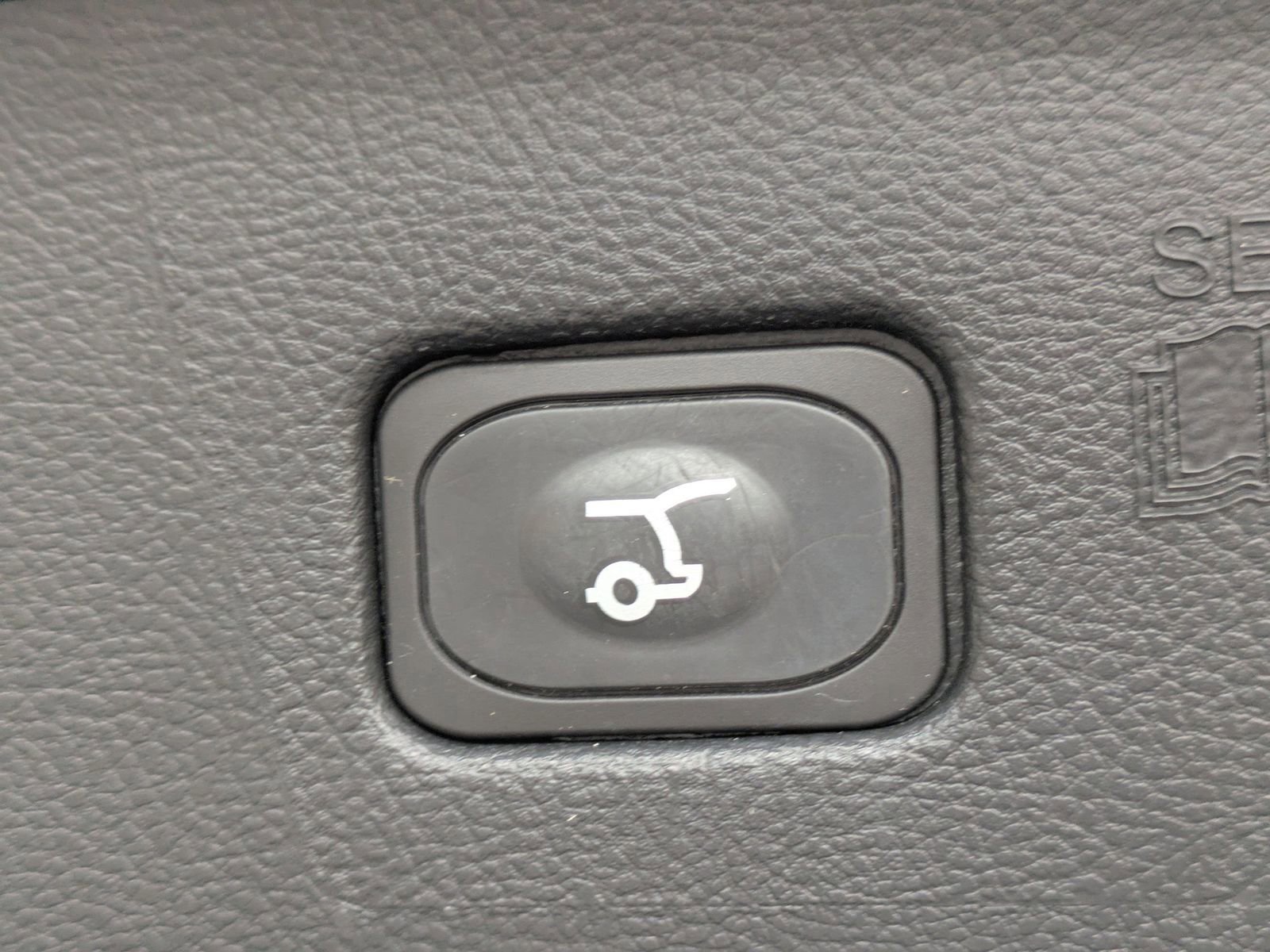 Certified 2024 Ford Edge SEL w/ Convenience Package image 15