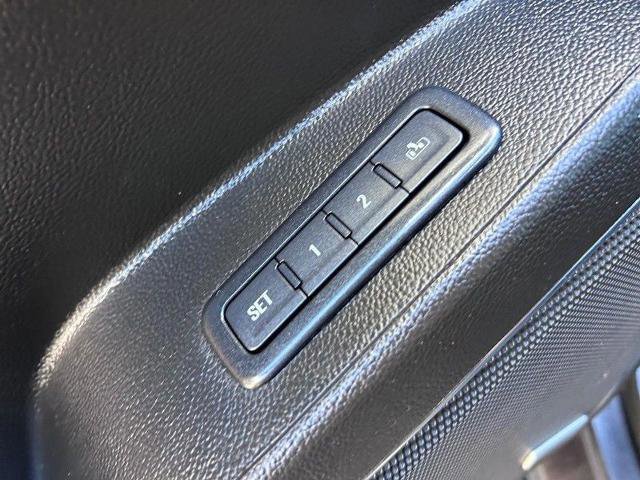 Used 2018 GMC Yukon XL SLT w/ Open Road Package image 23