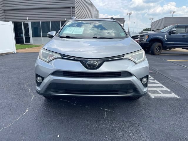 Used 2018 Toyota RAV4 XLE FWD image 12