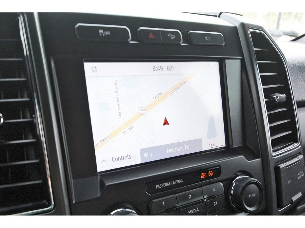 Certified 2022 Ford F250 XLT w/ XLT Premium Package AWD/4WD image 24