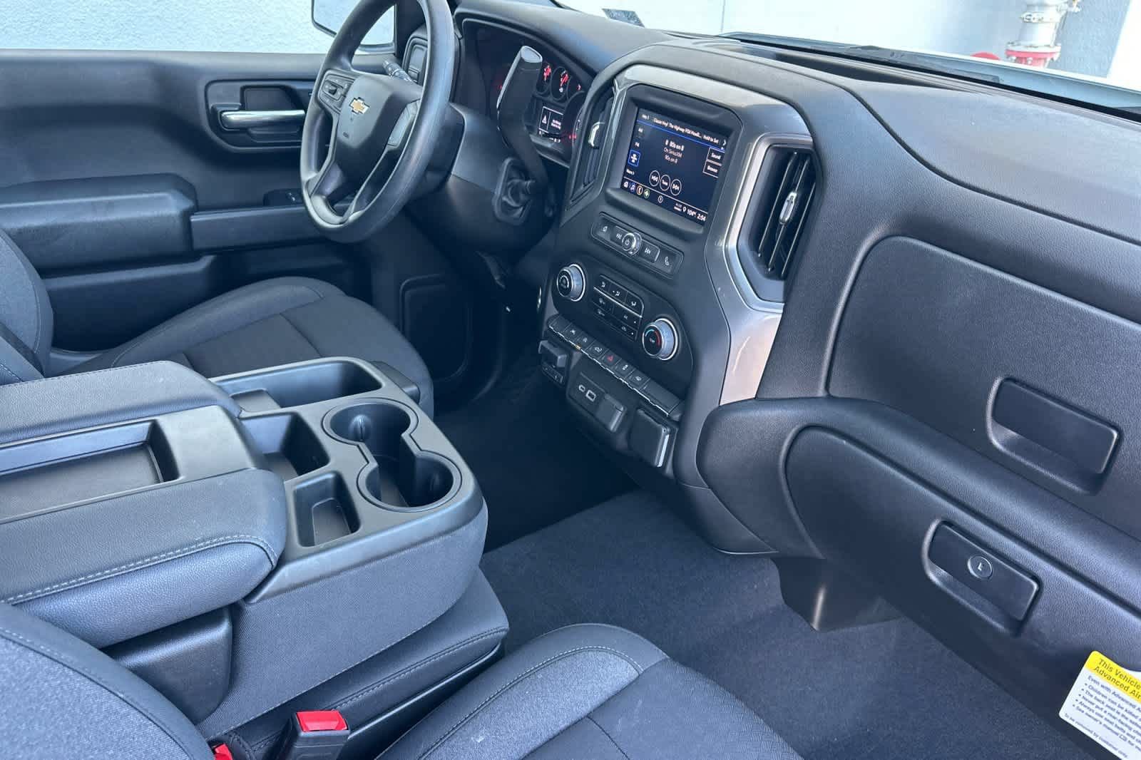 Used 2025 Chevrolet Silverado 1500 Custom w/ LPO, Dark Essentials Package RWD image 15