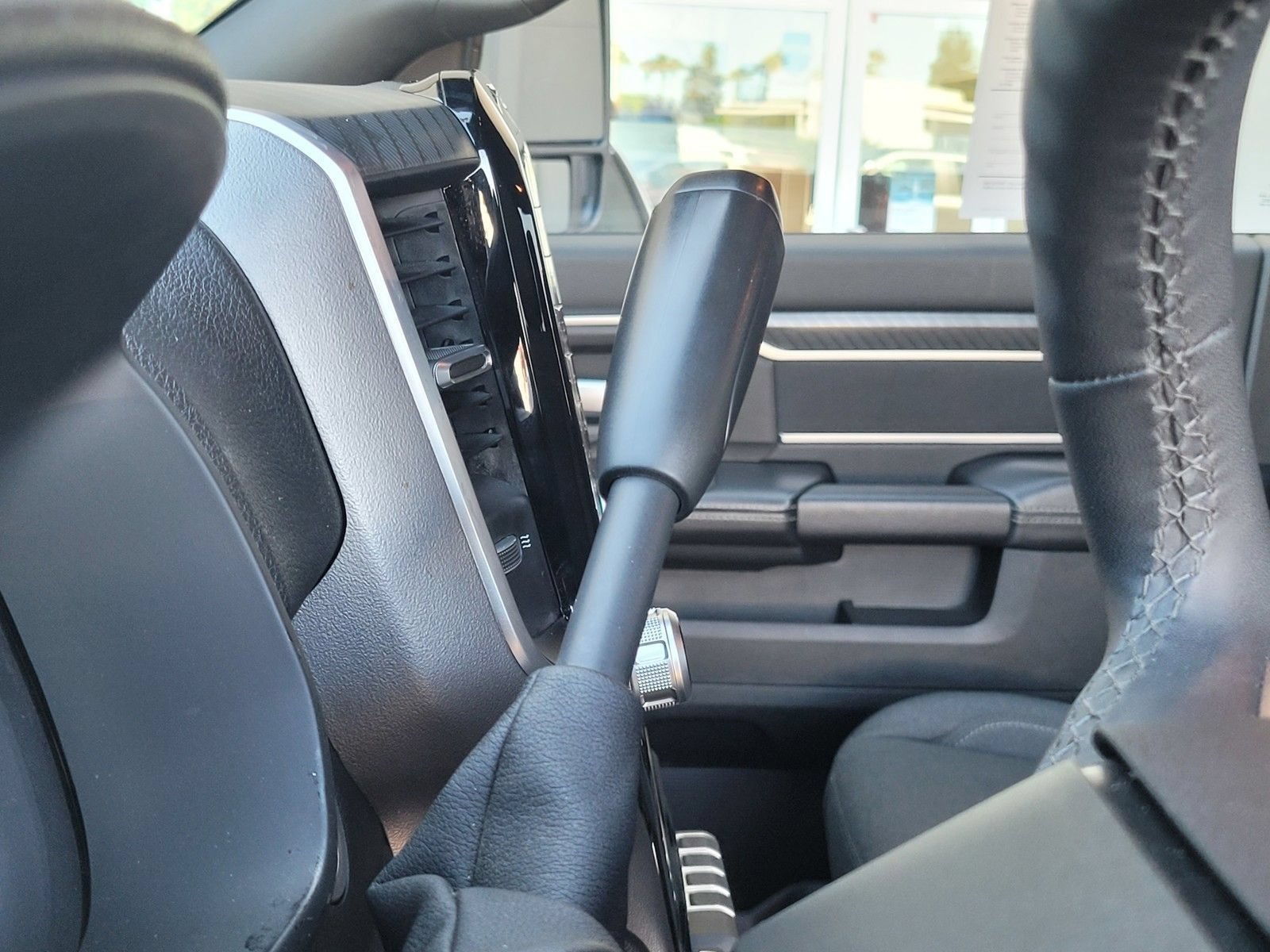 Used 2025 RAM 2500 Big Horn AWD/4WD image 20