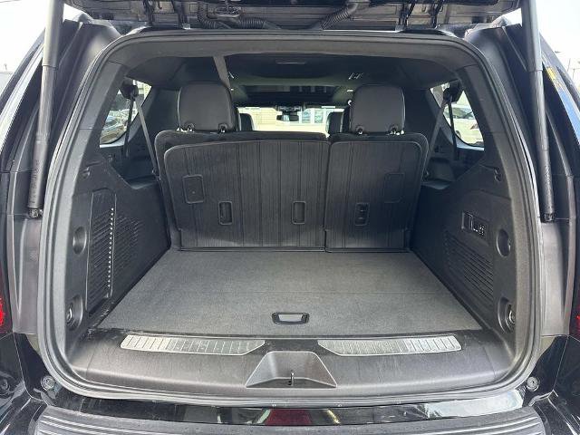 Used 2023 GMC Yukon XL Denali RWD image 12