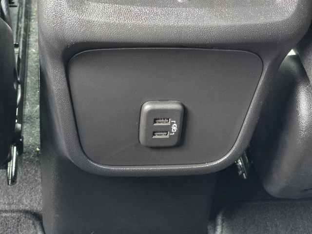 Used 2023 Chevrolet Equinox LT w/ Driver Convenience Package FWD image 18