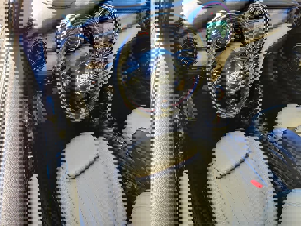 Used 2019 MINI Cooper S image 13