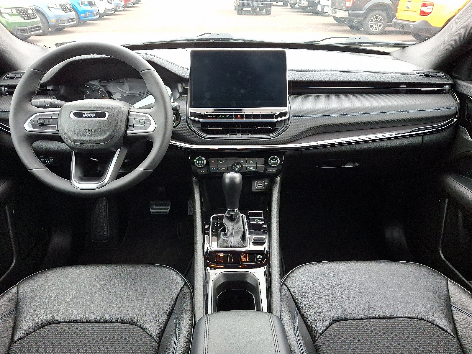 Used 2025 Jeep Compass Latitude w/ Altitude Special Edition image 15