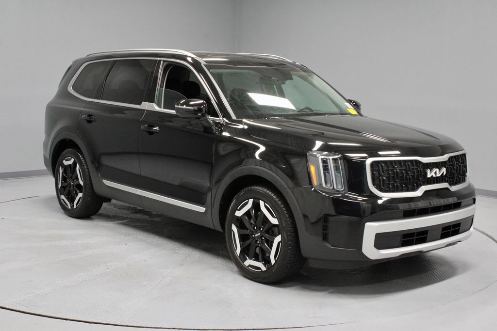 Used 2025 Kia Telluride EX
