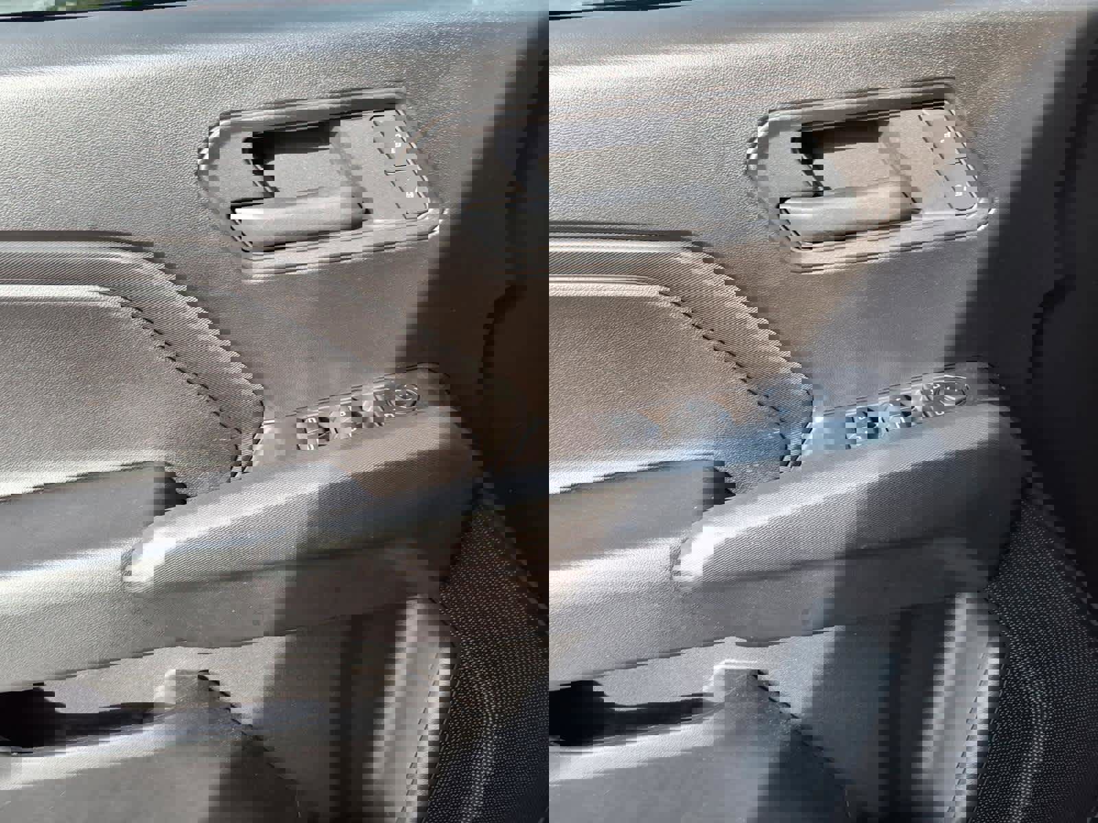 Used 2025 Chevrolet Colorado Trail Boss image 17