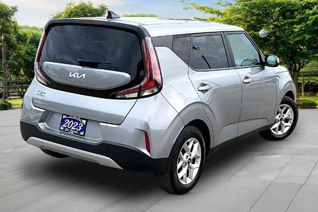 Used 2023 Kia Soul LX w/ Option Group 015 FWD image 13
