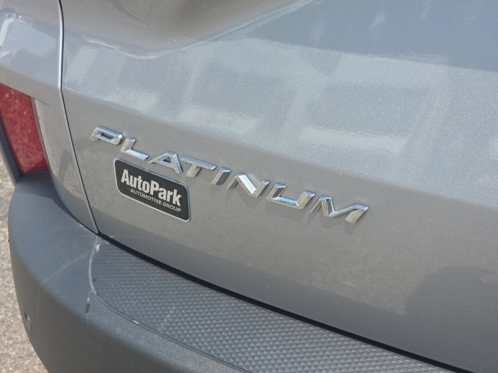 Certified 2024 Ford Escape Platinum AWD/4WD image 38