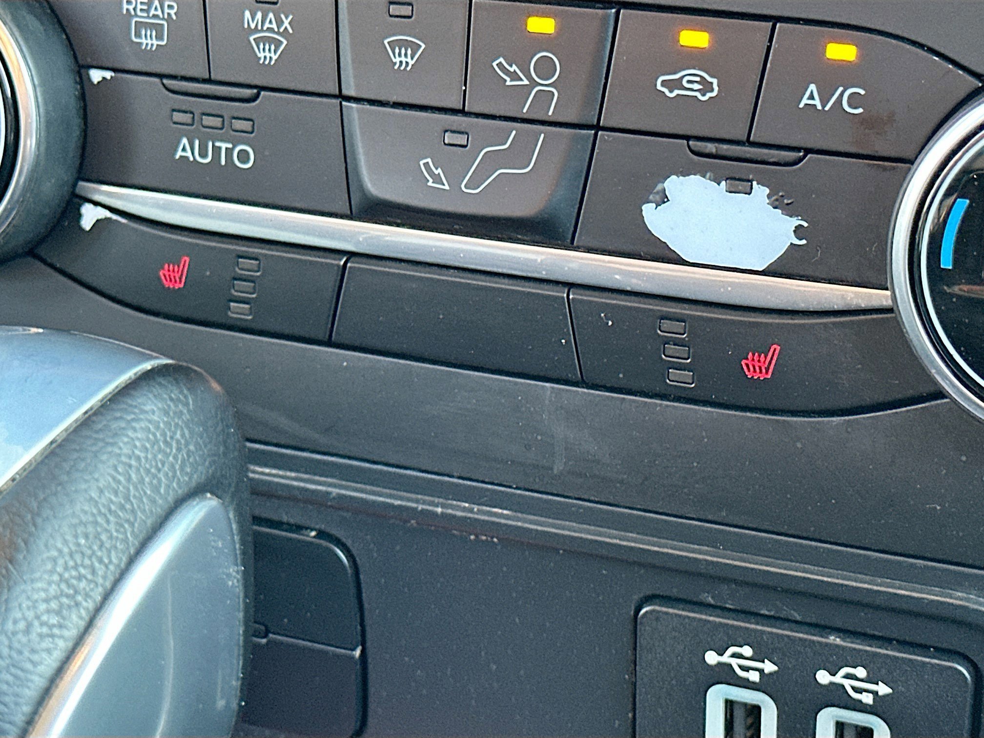 Certified 2021 Ford EcoSport SE image 19