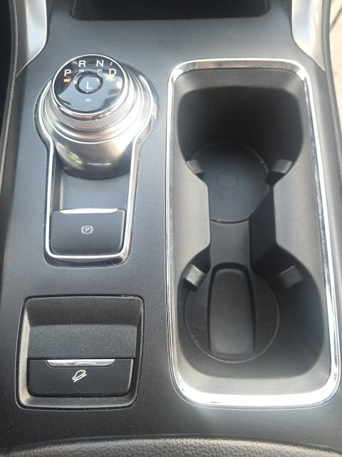 Certified 2020 Ford Fusion SE FWD image 28