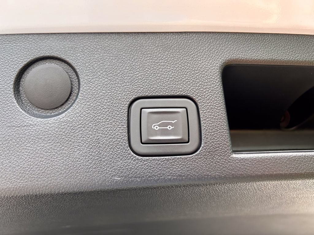 Used 2026 Chevrolet Equinox RS w/ Convenience Package III AWD/4WD image 17