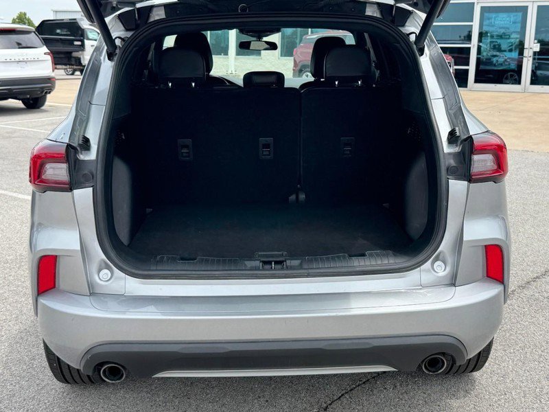 Certified 2024 Ford Escape ST-Line AWD/4WD image 5