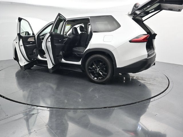 Used 2024 Toyota Grand Highlander AWD image 40
