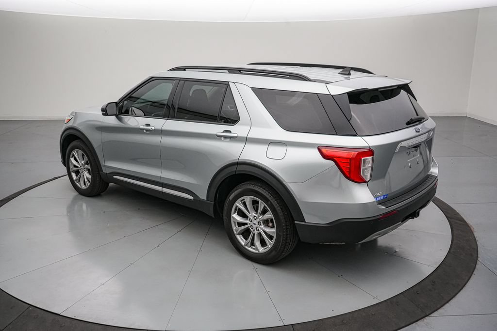 Certified 2024 Ford Explorer XLT w/ Equipment Group 202A AWD/4WD image 6