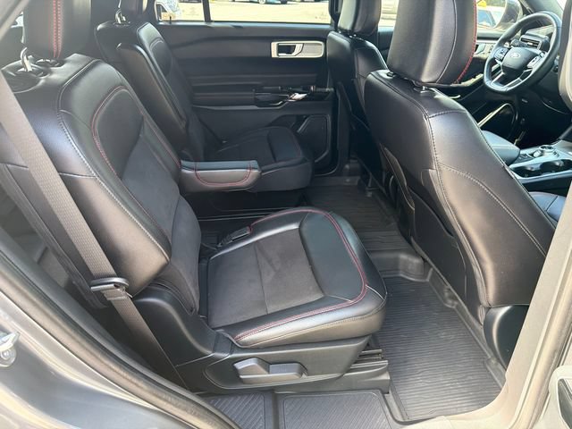 Certified 2023 Ford Explorer ST-Line w/ Class IV Trailer Tow Package AWD/4WD image 17