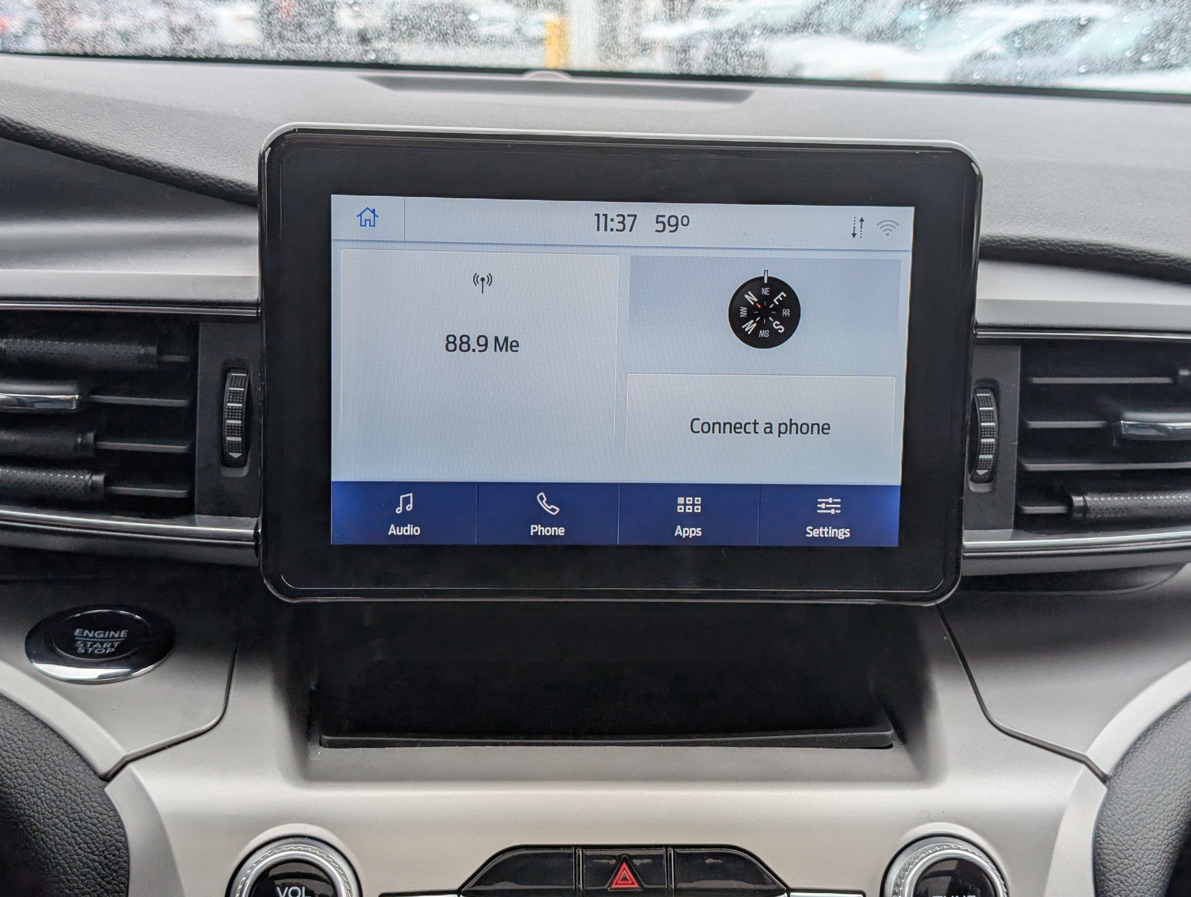 Certified 2022 Ford Explorer XLT w/ Equipment Group 202A image 33