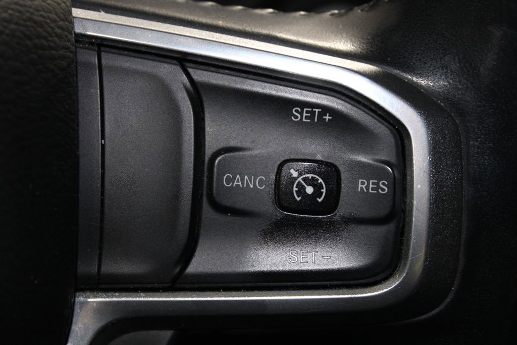 Used 2021 RAM 1500 Laramie RWD image 24