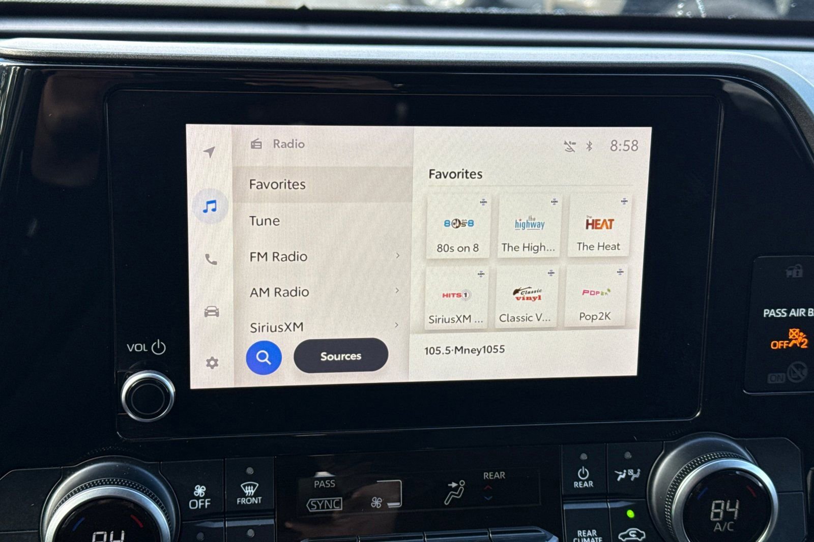 Used 2024 Toyota Highlander LE image 19