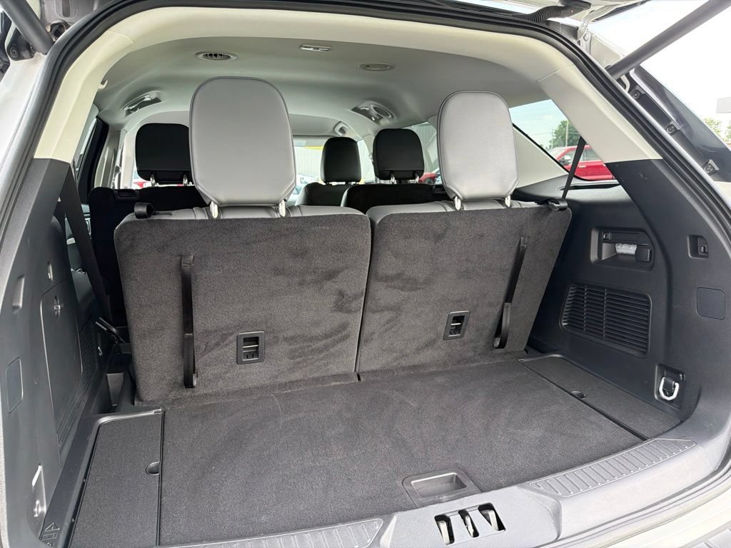 Certified 2025 Ford Explorer Active w/ Active Comfort Package AWD/4WD image 15