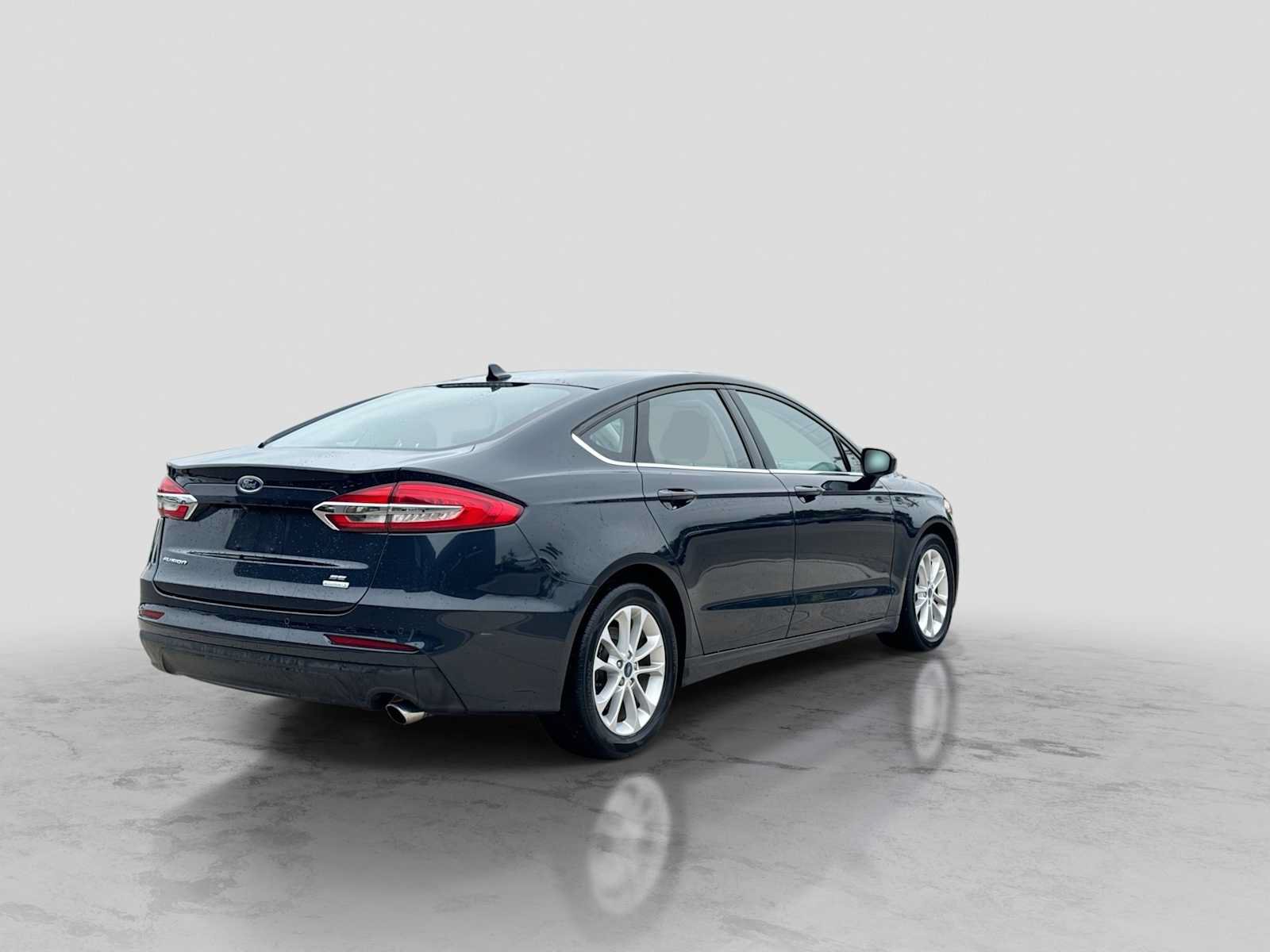 Certified 2020 Ford Fusion SE FWD image 6