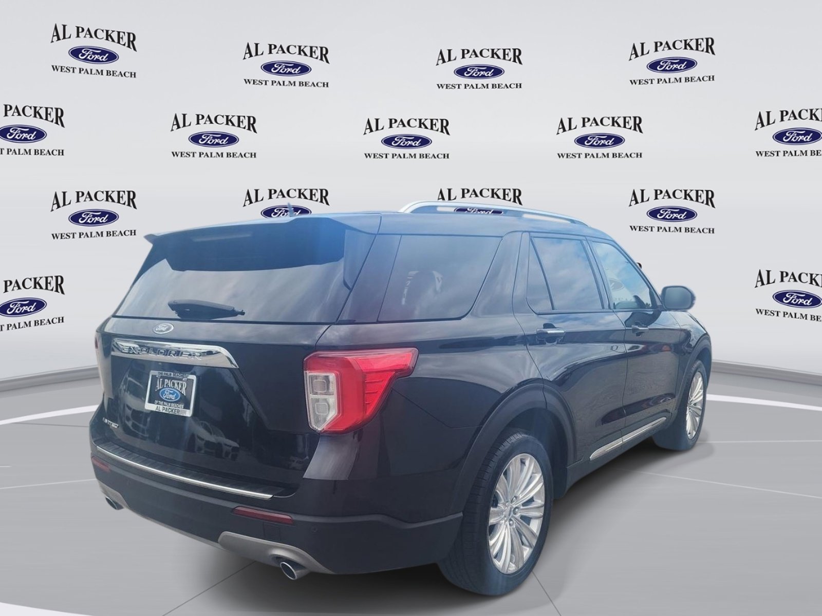 Certified 2022 Ford Explorer Limited w/ Equipment Group 301A RWD image 6