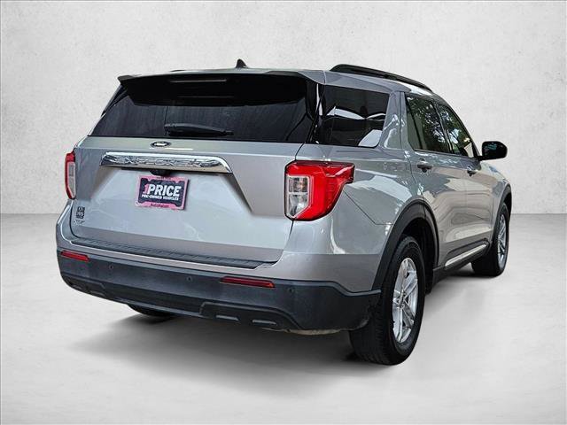 Certified 2023 Ford Explorer XLT RWD image 5