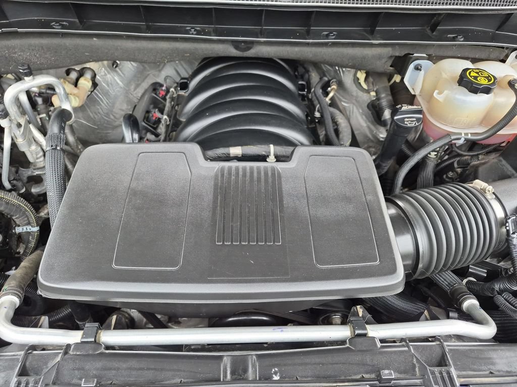 Used 2024 Chevrolet Tahoe Premier AWD/4WD image 25
