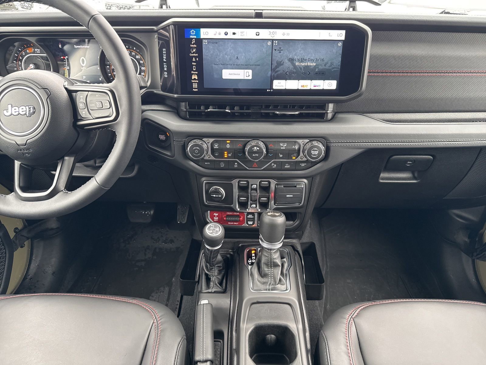 Used 2026 Jeep Wrangler Rubicon image 34