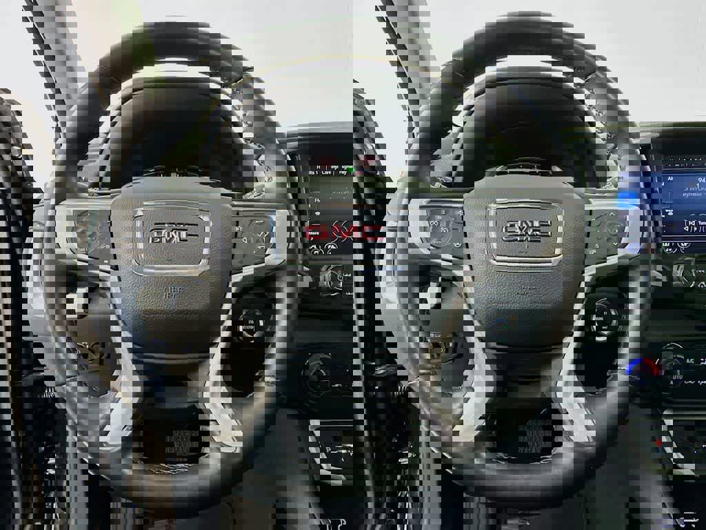 Used 2023 GMC Terrain SLT image 15