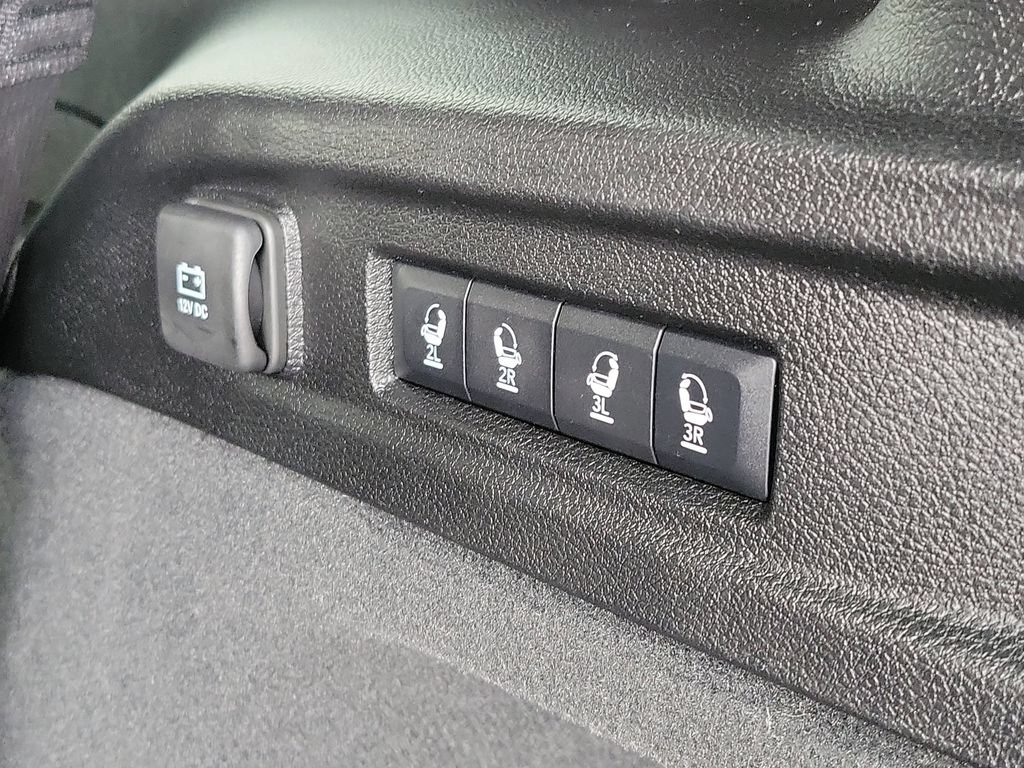 Used 2023 Jeep Grand Cherokee L Overland AWD/4WD image 11