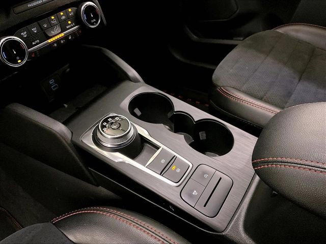 Certified 2022 Ford Escape SEL w/ SEL Stealth AWD Package image 16