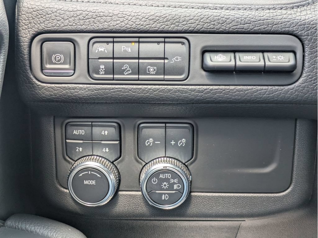 Used 2022 GMC Yukon XL Denali AWD/4WD image 23