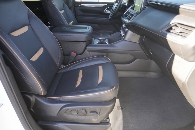 Used 2023 GMC Yukon AT4 w/ Technology Package image 19