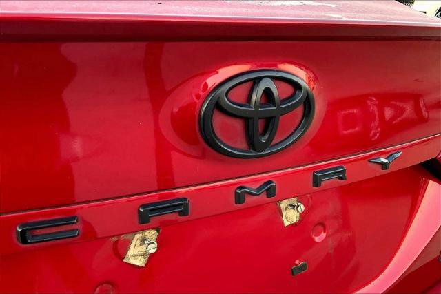 Used 2021 Toyota Camry SE w/ Convenience Package image 29