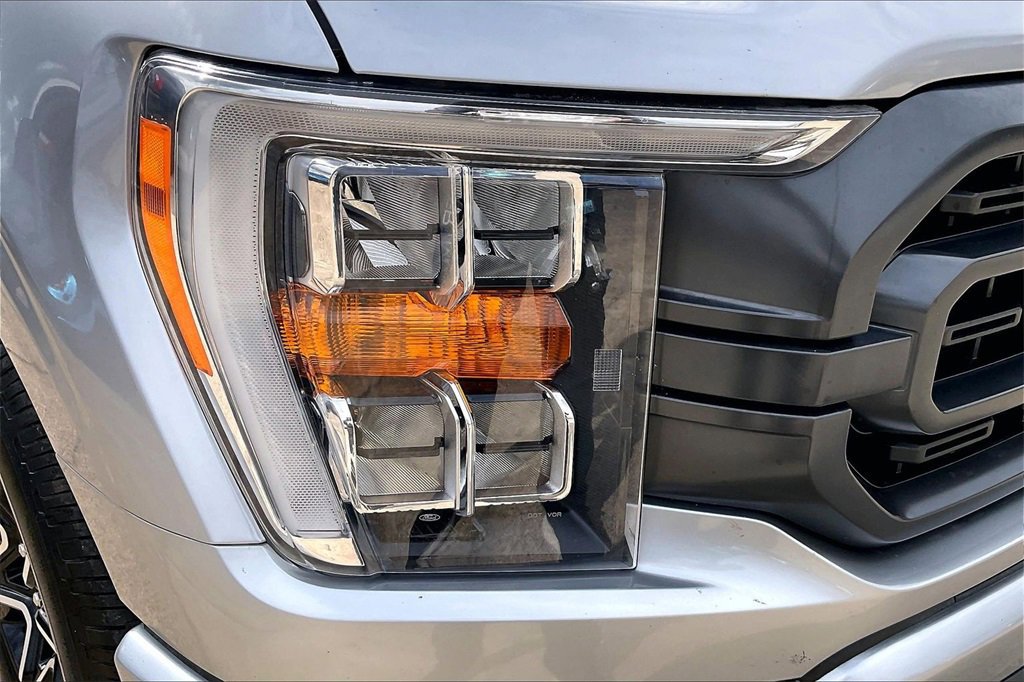 Certified 2021 Ford F150 XLT w/ Equipment Group 302A High image 33