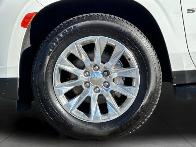 Used 2023 Chevrolet Suburban Premier image 25