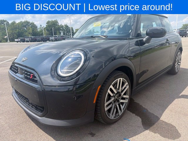Used 2025 MINI Cooper S FWD image 2