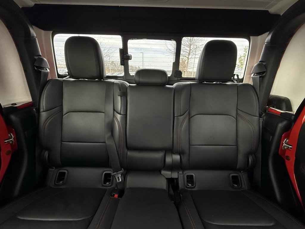 Used 2024 Jeep Gladiator Rubicon w/ Technology Group image 28