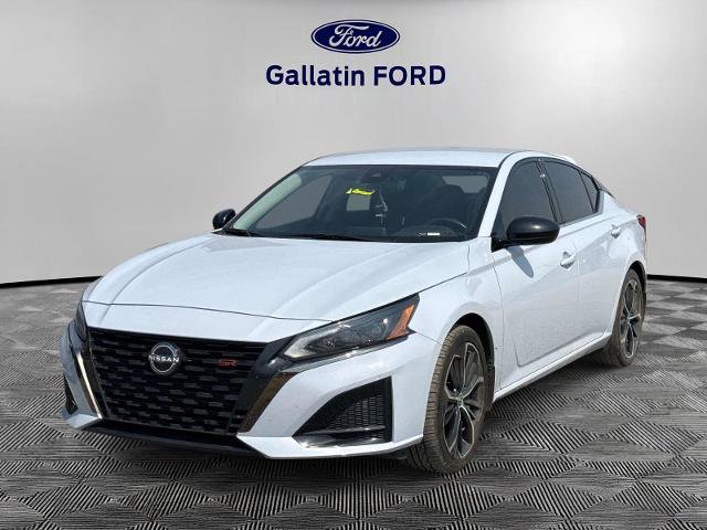 Used 2023 Nissan Altima 2.5 SR image 1