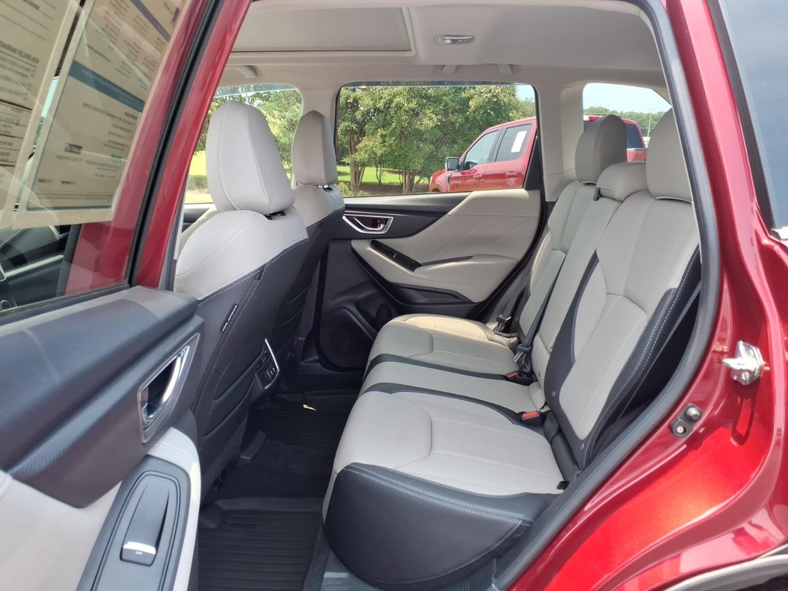Used 2019 Subaru Forester Limited AWD/4WD image 14