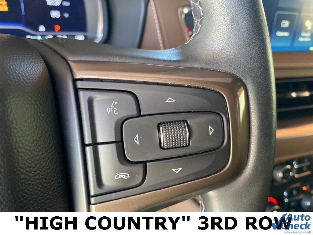 Used 2023 Chevrolet Suburban High Country image 36