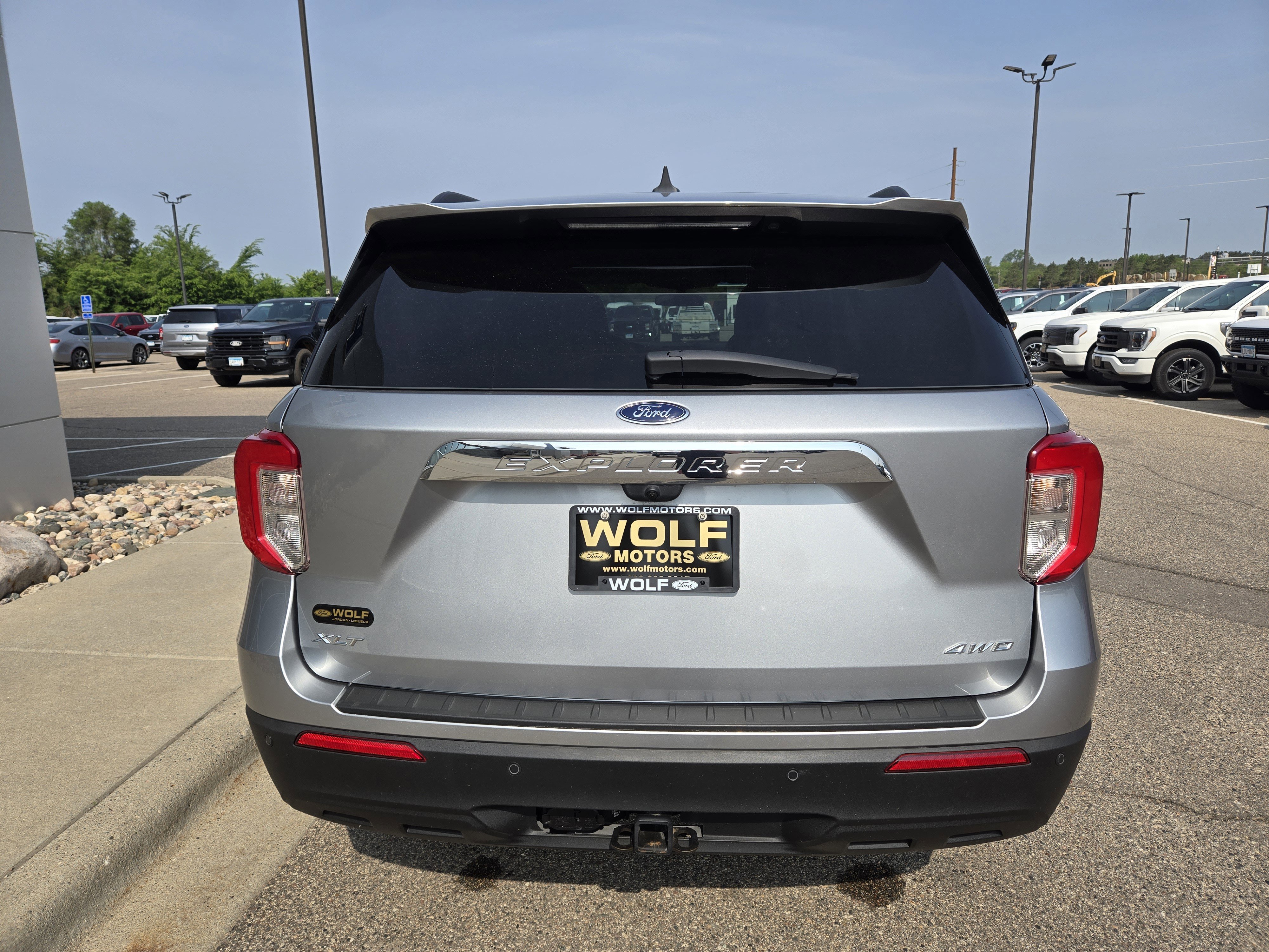 Certified 2023 Ford Explorer XLT w/ Class IV Trailer Tow Package image 4
