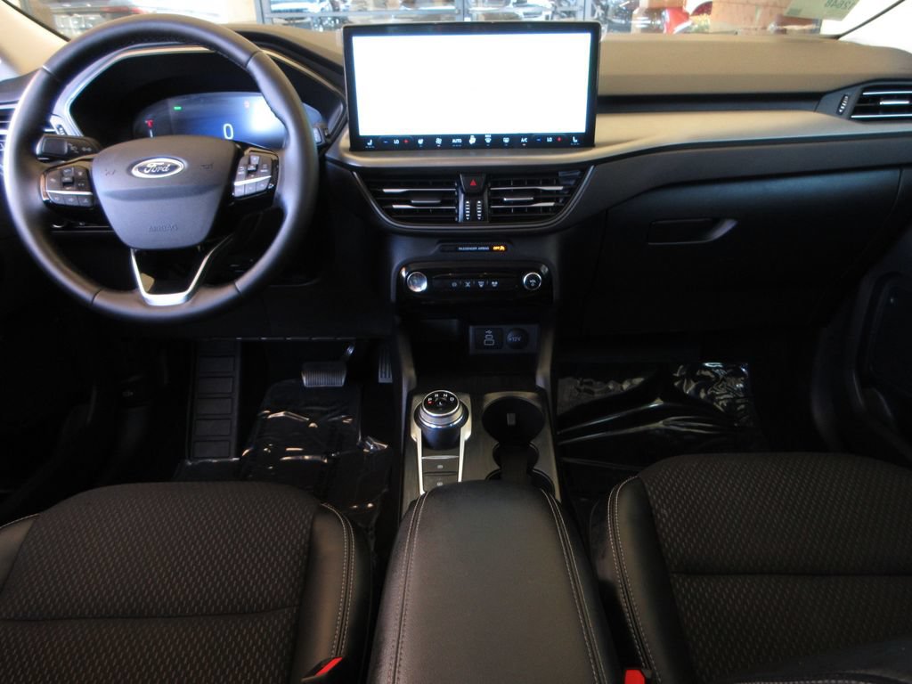 Certified 2025 Ford Escape SE FWD image 21