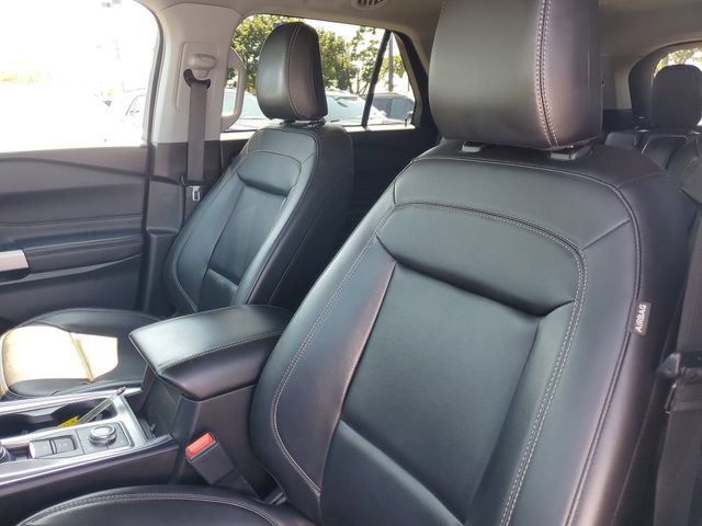 Certified 2023 Ford Explorer XLT w/ Equipment Group 202A AWD/4WD image 13