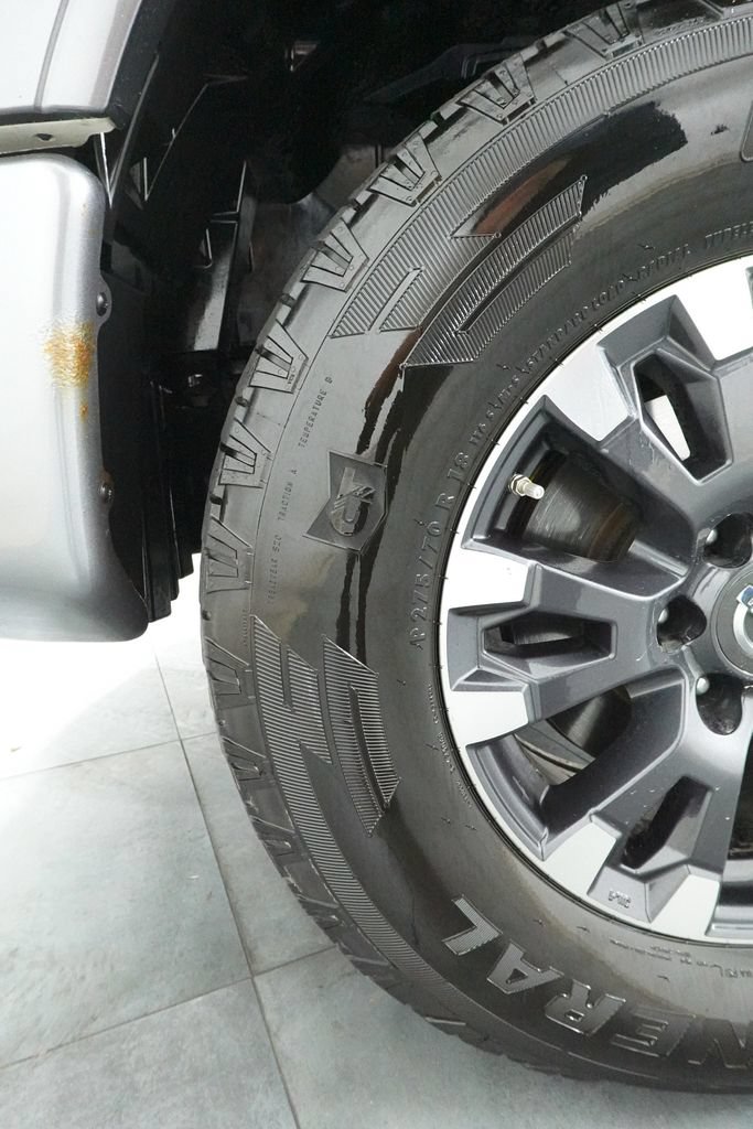 Used 2017 Nissan Titan PRO-4X AWD/4WD image 36