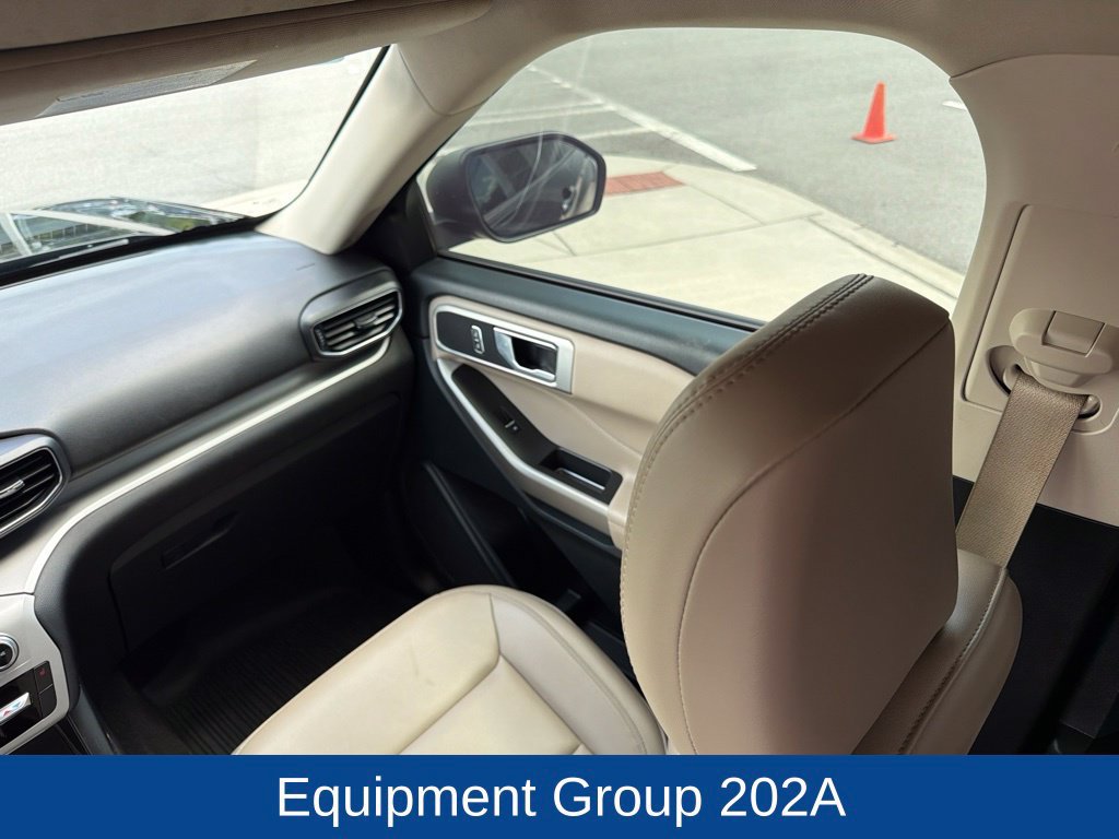 Certified 2023 Ford Explorer XLT w/ Equipment Group 202A RWD image 20